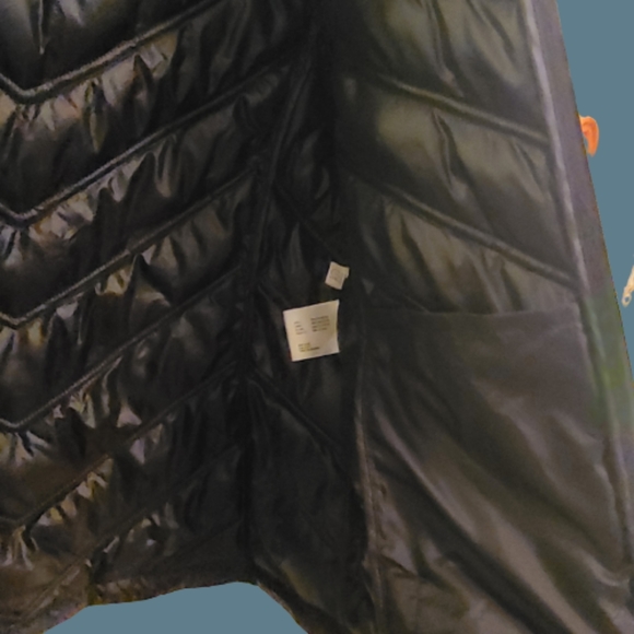 NWOT Kenneth Cole New York Puffer Jacket with Removable Faux Fur Collar - Picture 3 of 4